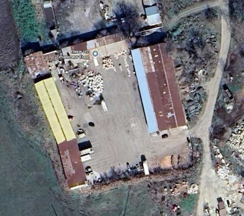 Дава се под наем Промишлена сграда в Бургас, Долно Езерово - 2400 кв.м за 2393.43 € - Снимка #1