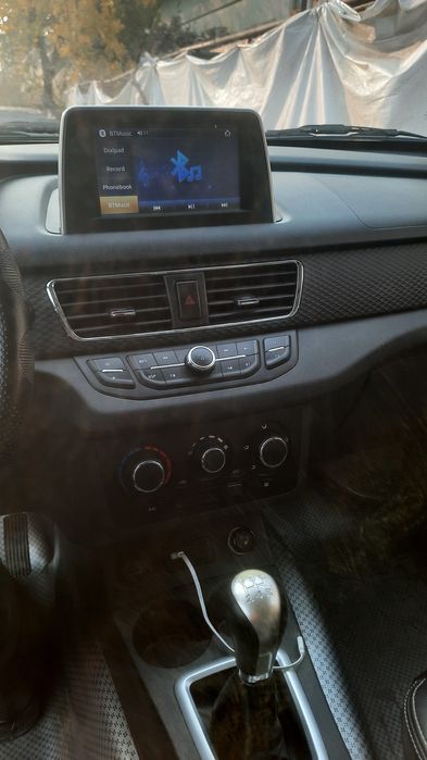 Dong-Feng Glory 330S