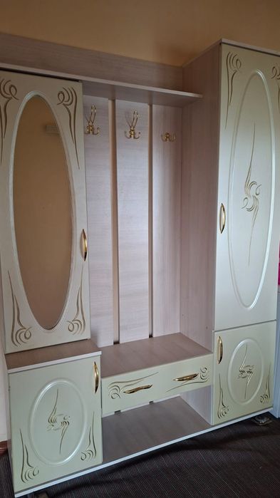 Продаётся шифонер новая