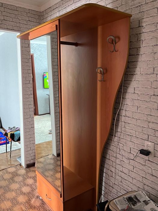 Продам прихожку б/у