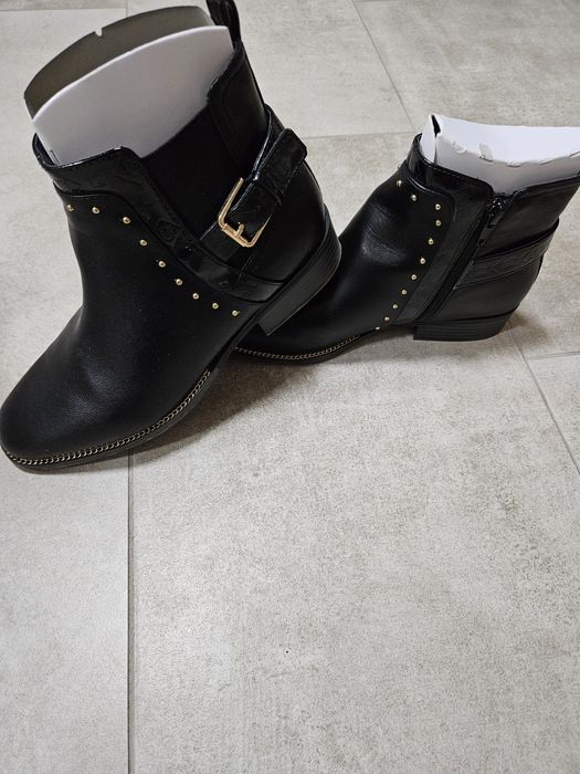 Боти River Island