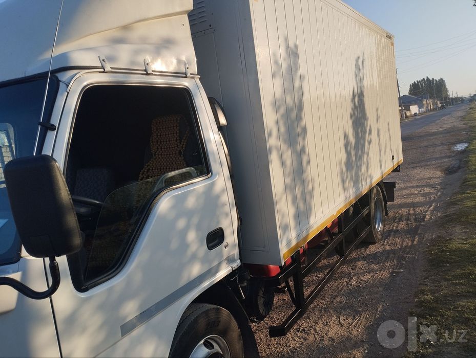 Продается Isuzu 2019 yil 300.000 probeg