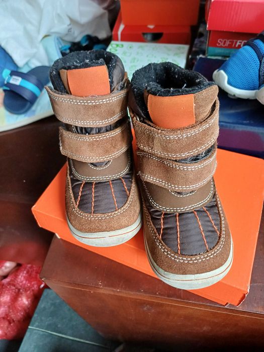 2 perechi Bocancei /ghetute marimea 25