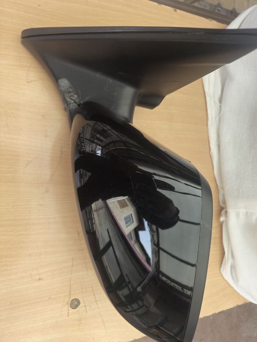 Боковой зеркало Tracker 2