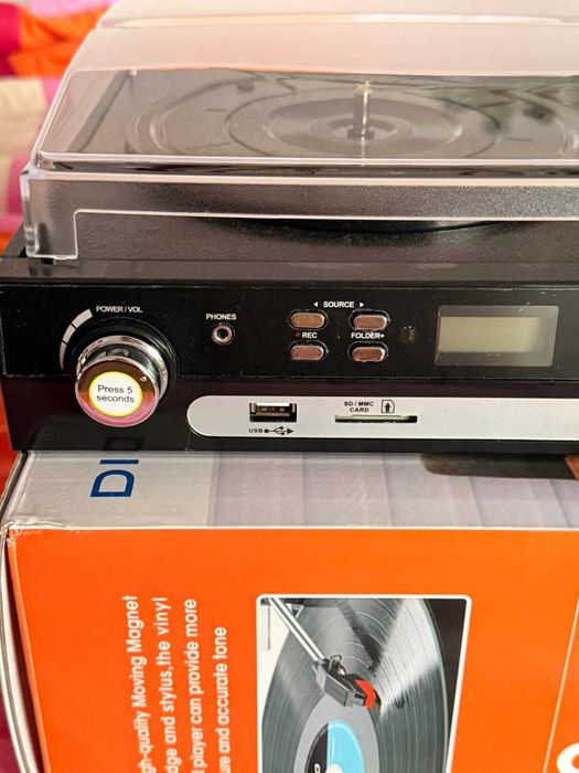 Pick-up player pentru vinyl si caseta nefolosit