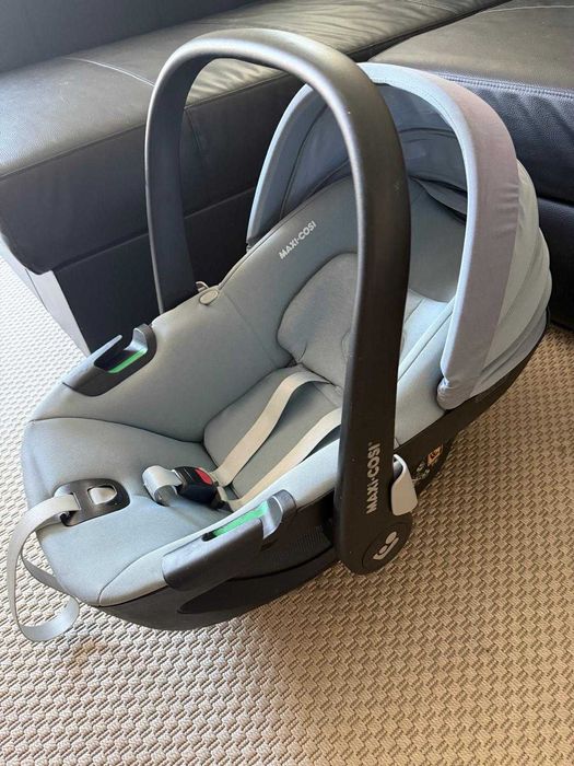 Scoică Maxi-Cosi Pebble 360 i-Size + bază ISOFIX FamilyFix 360 rotativă – Florești, Cluj