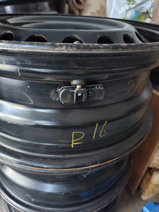 Продам штампы R16 5/114.3