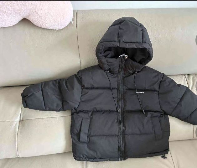 Куртка на мальчика новая