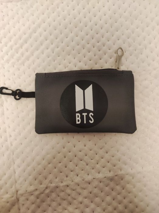 Кошелек BTS с крючком