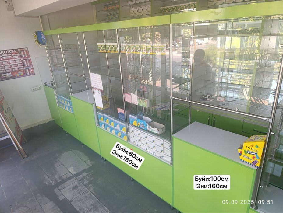 Ветрина для аптек и магазин