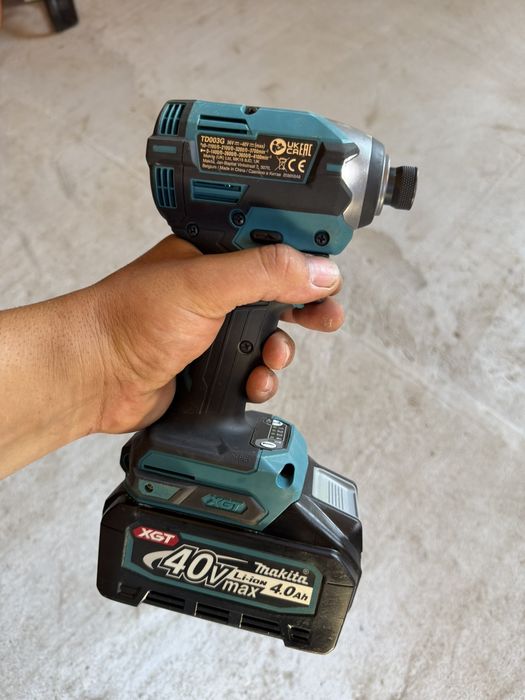 Makita TD003G 40V
