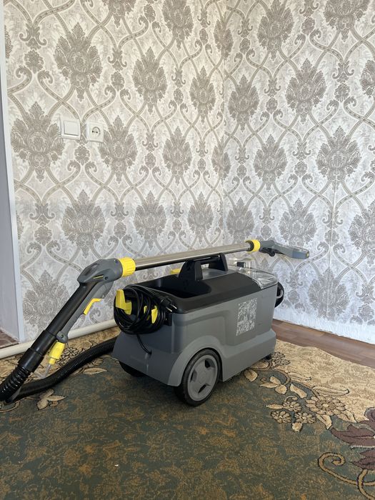 Моющий пылесос в отличном состоянии