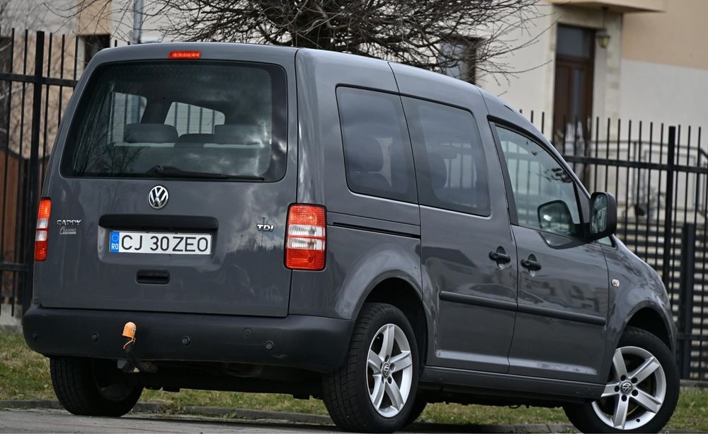 VOLKSWAGEN Caddy 2011 — imagine 3