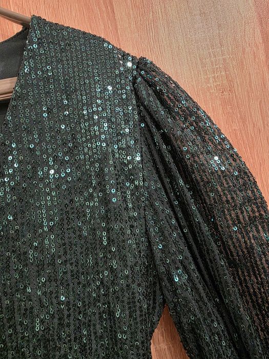 Ефектни нова рокля и две блузии