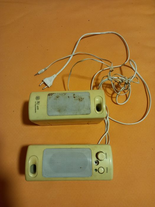 Orice  la 20 lei bucata