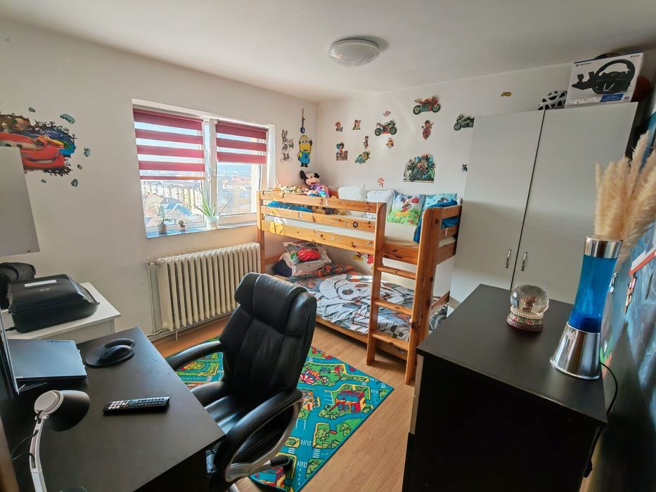 Apartament 3 camere zona Han