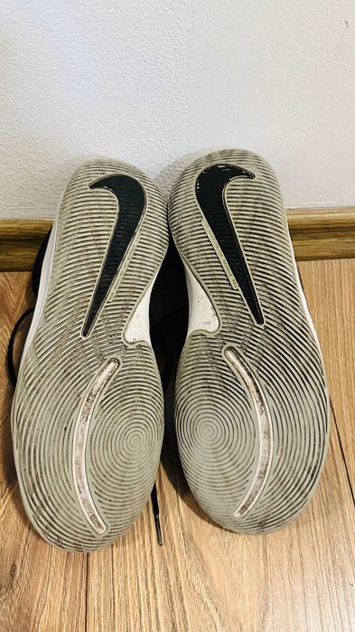 Nike Team Hustle, Baschet Copii, închidere arici, Argintiu Metalic, 39