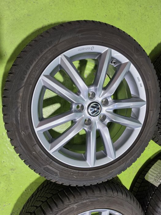 17 5x112 Vw Passat Touran Caddy Golf 5х112 зимен комплект джанти гуми 225/50/17 Goodyear