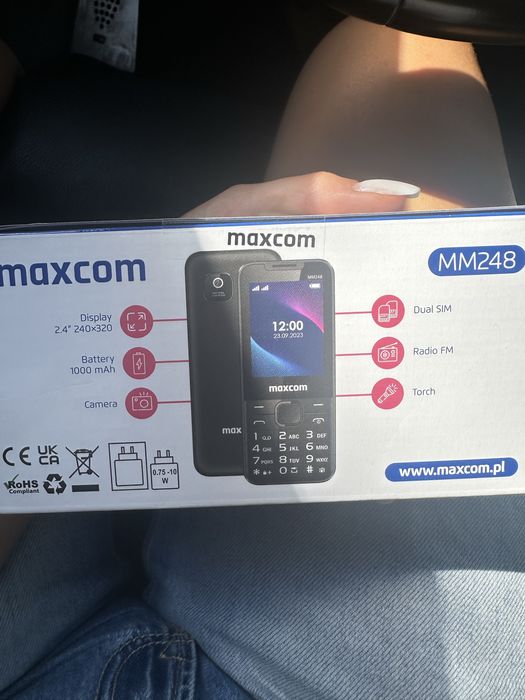Telefon maxcom nou
