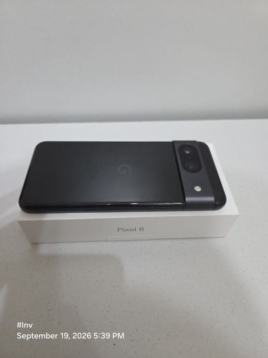 Google Pixel 8 .