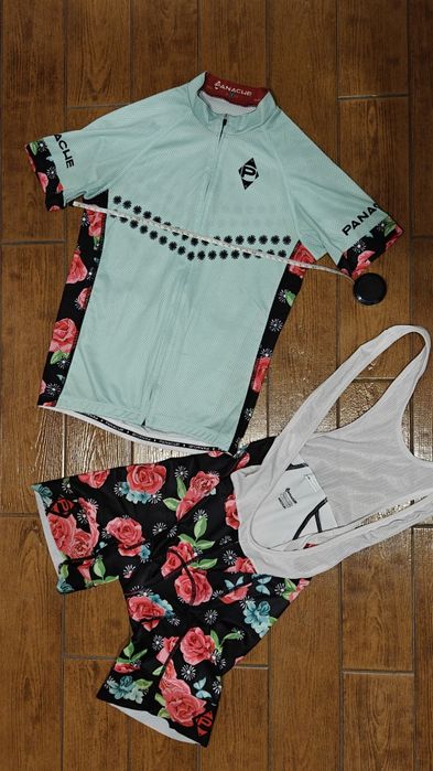 Costum ciclism Panache, dama, mar S-M (bluza Small, pantaloni Medium)