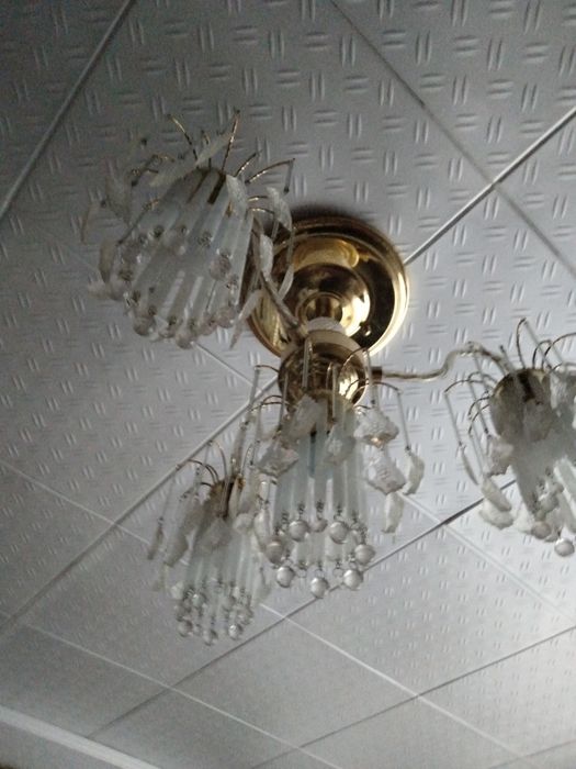 Люстра для залаБ.у