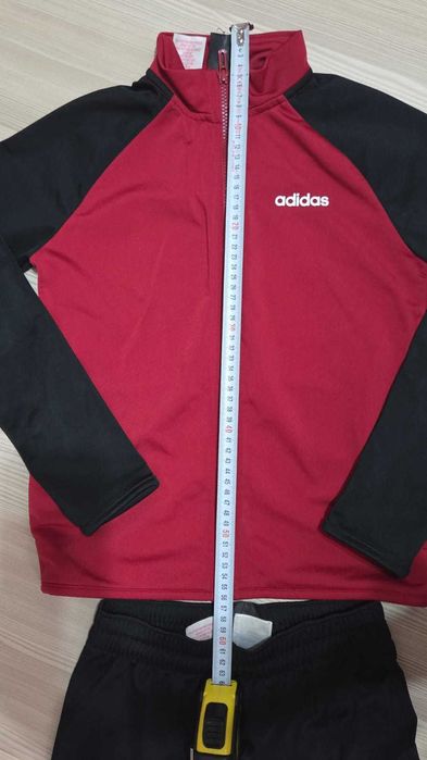 анцуг. adidas. височина 140см
