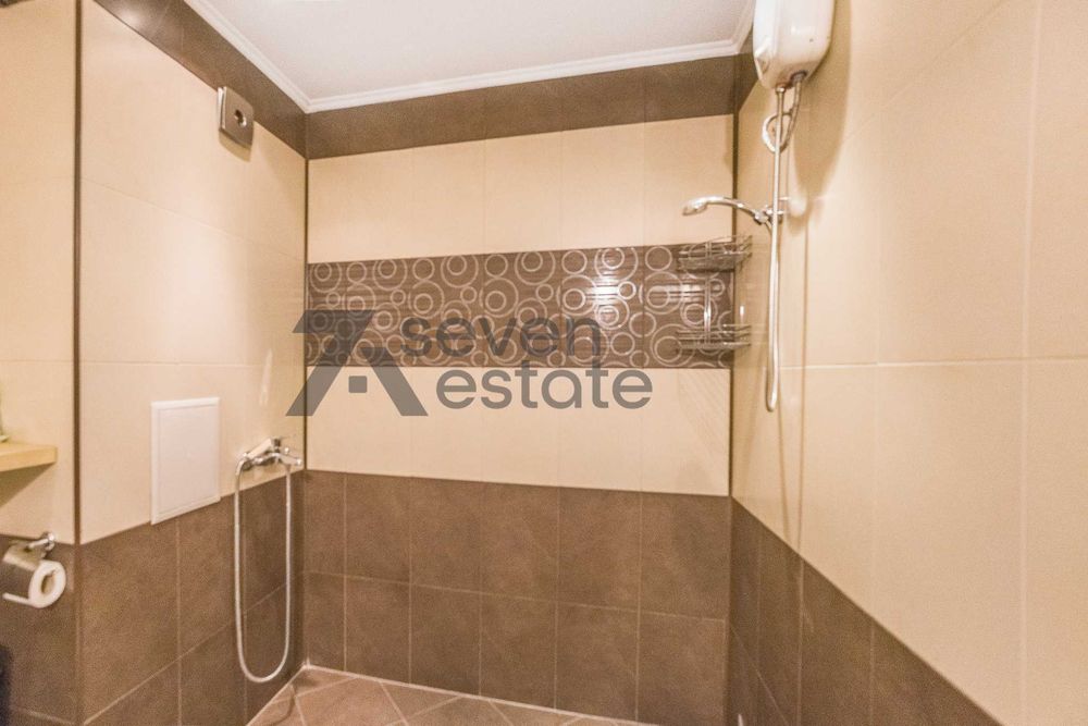 Продава се 3- стаен апартамент в ж. кв. Дървеница