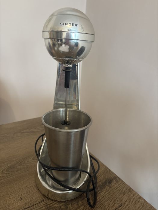 Миксер SINGER SDM 100 CH за фрапе и шейкове