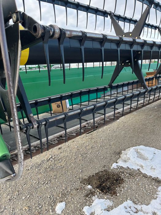 Жатка John Deere 936D