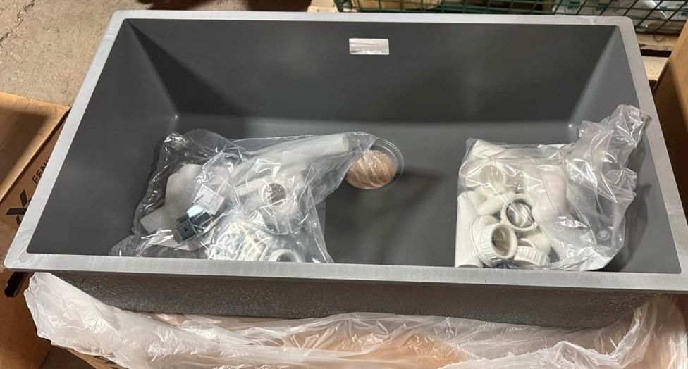 Chiuveta bucatarie din fenix sub blat