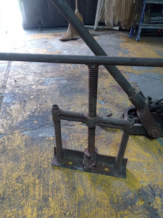 Продам Трубозажим