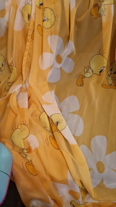 Perdea cu Twity in perfecta stare