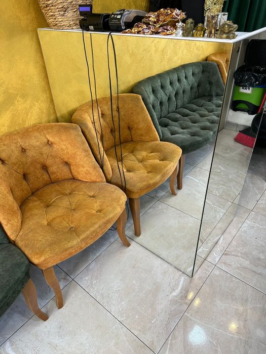 Posturi frizerie si mobilier