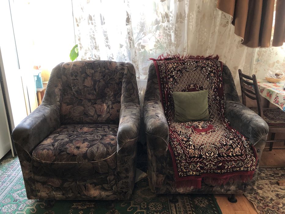 Диван продам срочно