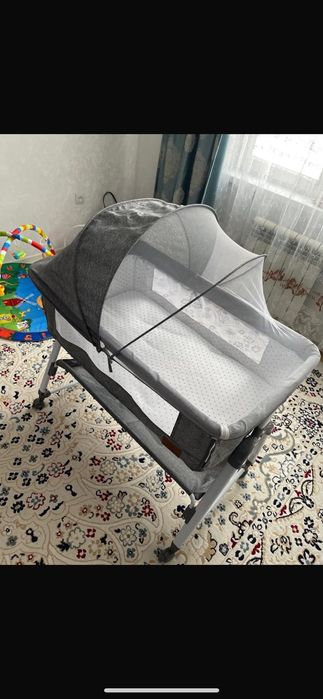 Продам манеж кровать