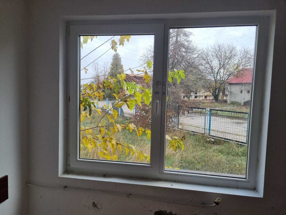 Ferestre pvc cu geam termopan