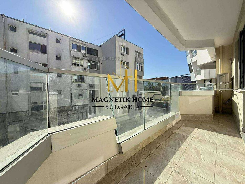 Дава се под наем Тристаен апартамент в Бургас, Център - 95 кв.м за 765 € - Снимка #1