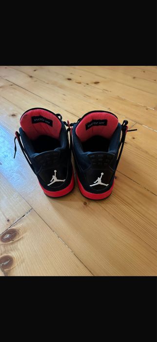 Jordan 4 red thunder