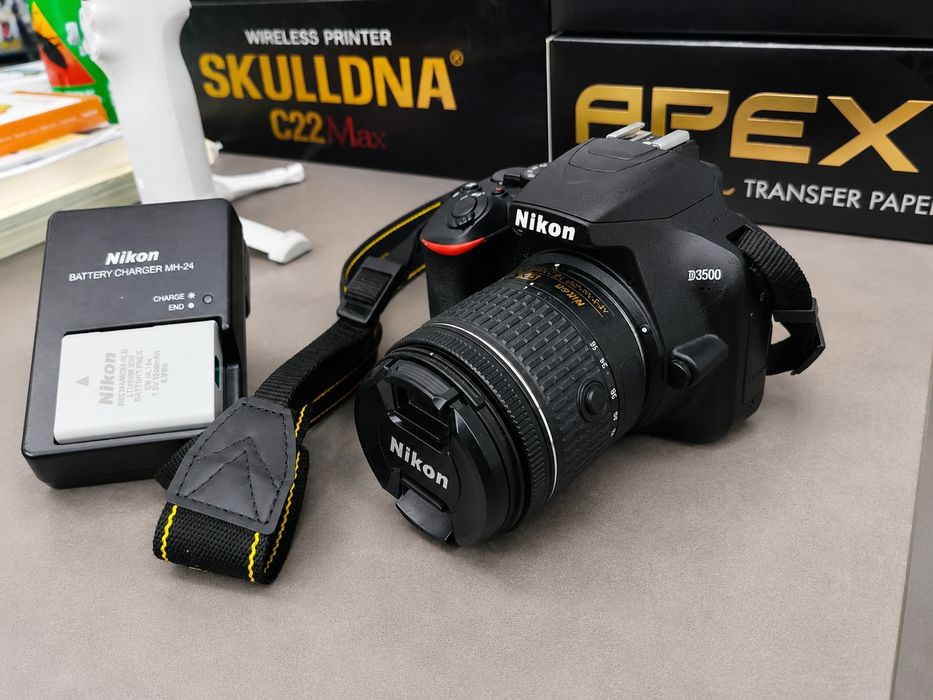 Nikon D3500 + AF-P DX NIKKOR 18-55mm VR | Пълен комплект | 2 оригинални батерии и 2 оригинални зарядни.