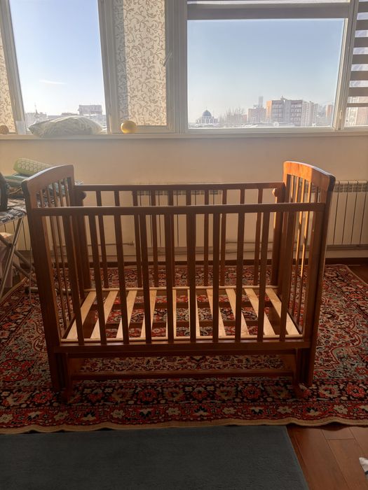 продаю детскую кроватку