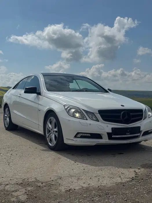 MERCEDES-BENZ E-Class 2011