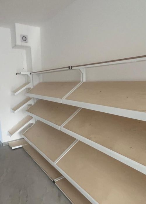 Продам 8 стеллажей