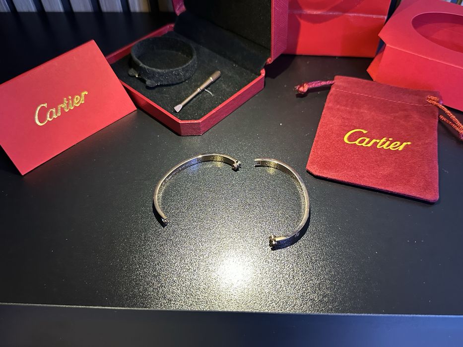 Нова Гривна Cartier LOVE Rose Gold Bracelet завършена в цвят розово злато