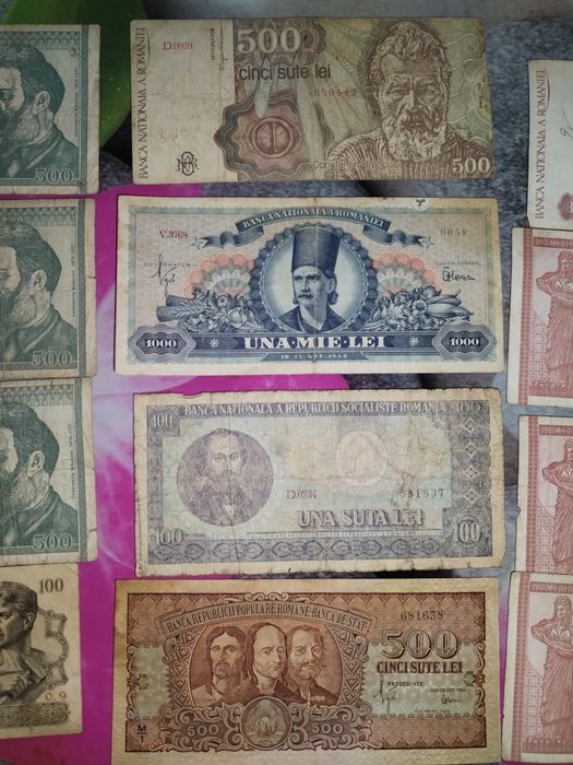 Vând bancnote vechi (SCHIMB CU ARTICOLE DE PEscuit))