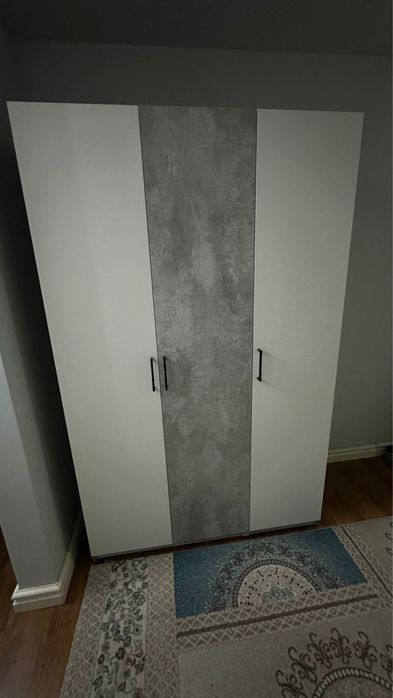 Продаётся аккуратный, вместительный шкаф