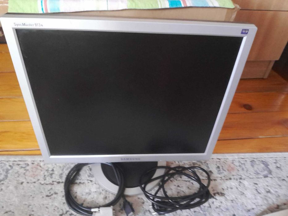 Monitor LCD Samsung SyncMaster 913N - 19" - Functionare perfecta