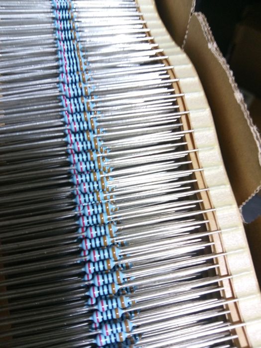 Rezistențe, Diode, Condensatori,