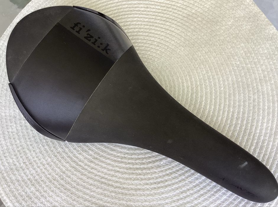 Вело Седалки Specialized Phenom, Fizik Aliante R5 K:ium