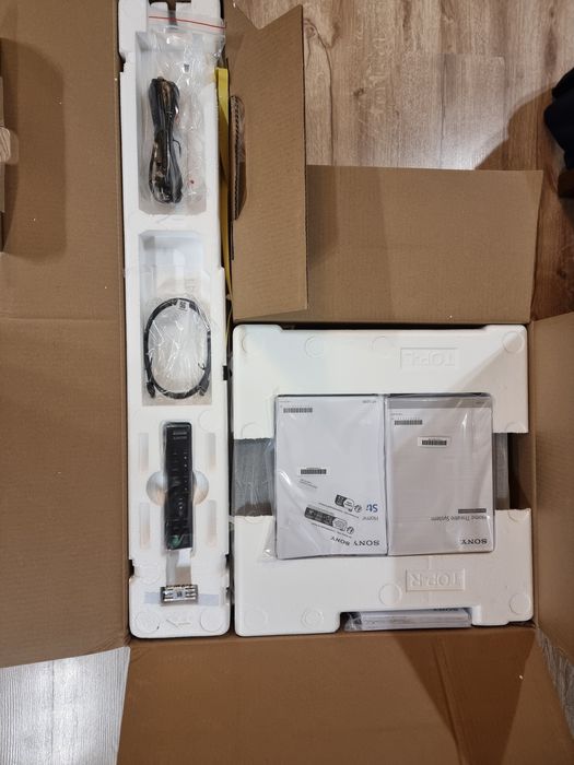 Система за домашно кино Sony HT-S20R